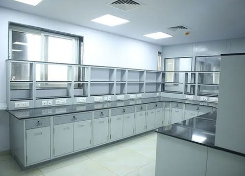Laboratory Furniture Manufacturing Explained: Basics, Design, Materials, and Key Facts