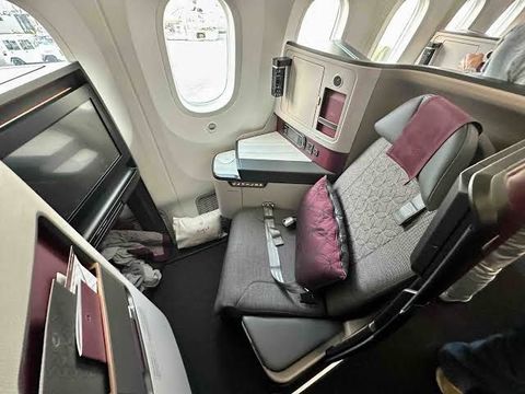 Qatar Airways Guide: Discover Cheap Flights, Premium Travel & Smart Booking Tips