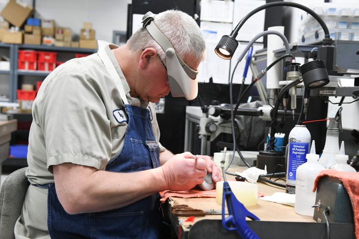 Explore Diagnostic Device Manufacturing: Facts, Challenges, and Growth Opportunities